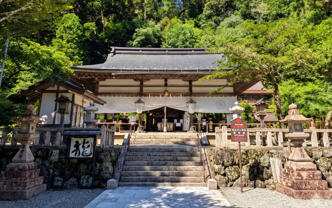 丹生川上神社中社　拝殿
