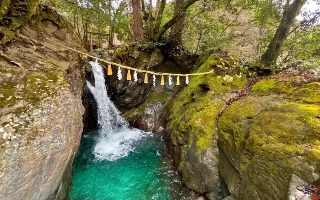 東の滝