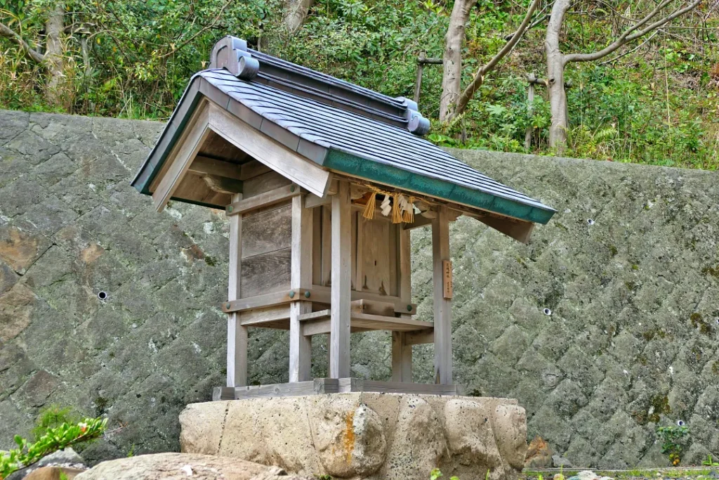 摂社 荒魂神社